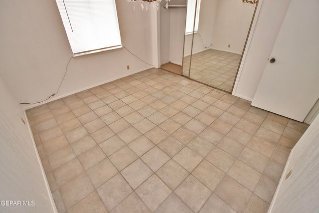 252 Shadow Mountain Drive B1, El Paso, TX 79912