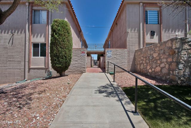 252 Shadow Mountain Drive B1, El Paso, TX 79912