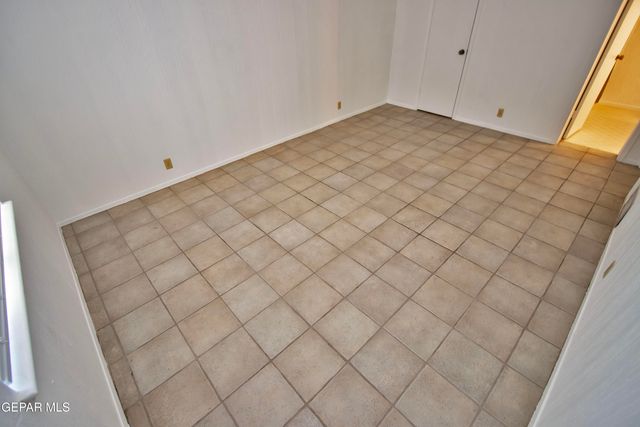 252 Shadow Mountain Drive B1, El Paso, TX 79912