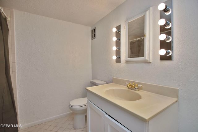 252 Shadow Mountain Drive B1, El Paso, TX 79912