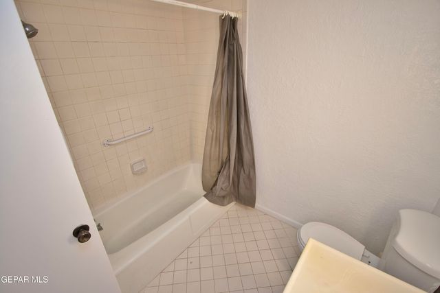252 Shadow Mountain Drive B1, El Paso, TX 79912