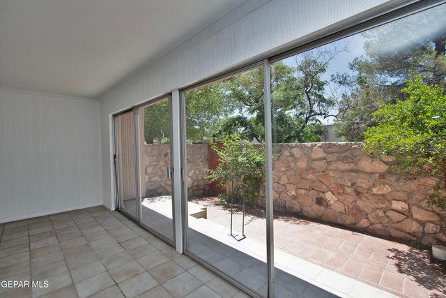252 Shadow Mountain Drive B1, El Paso, TX 79912