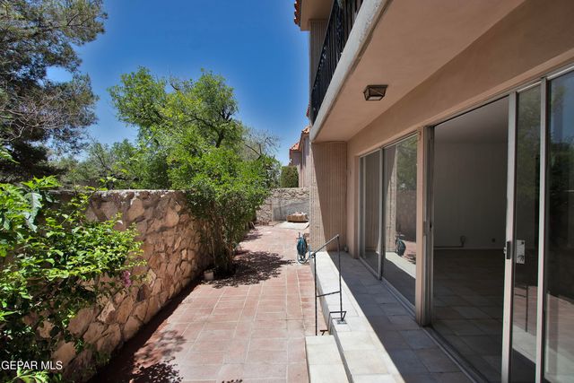252 Shadow Mountain Drive B1, El Paso, TX 79912