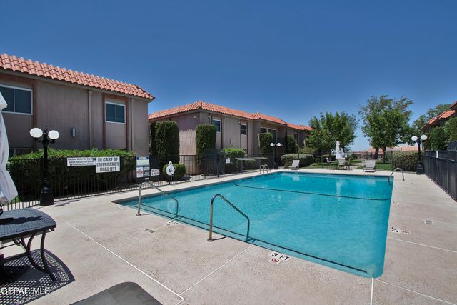 252 Shadow Mountain Drive B1, El Paso, TX 79912