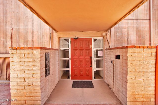 252 Shadow Mountain Drive B1, El Paso, TX 79912