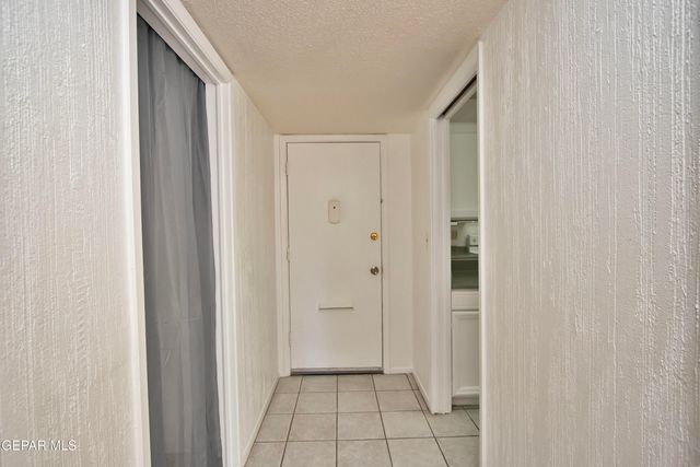 252 Shadow Mountain Drive B1, El Paso, TX 79912