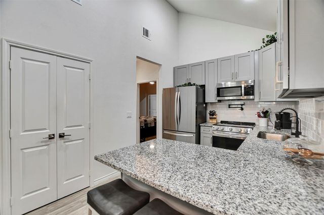 16942 Balmoral, Montgomery, TX 77316