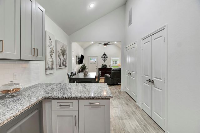 16942 Balmoral, Montgomery, TX 77316
