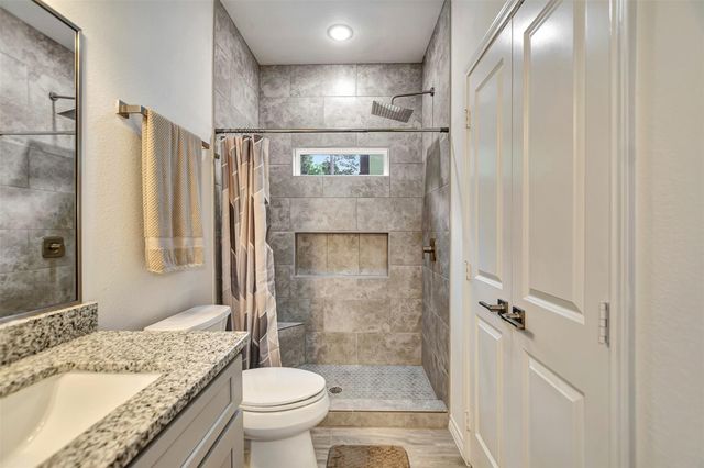 16942 Balmoral, Montgomery, TX 77316