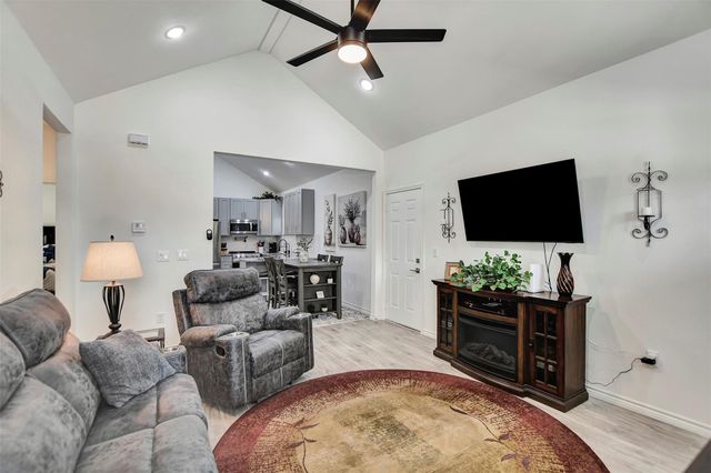 16942 Balmoral, Montgomery, TX 77316