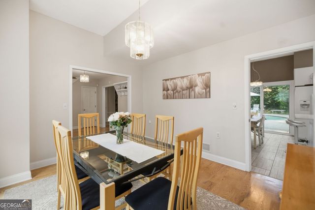 4136 Lakeshore Way, Marietta, GA 30067