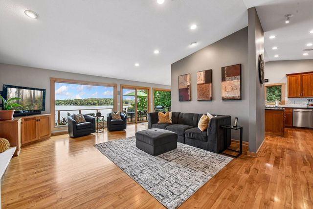 3890 Lone Cedar Lane, Chaska, MN 55318