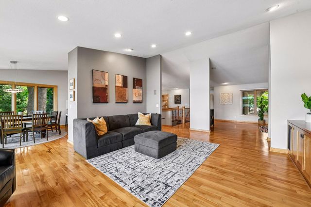 3890 Lone Cedar Lane, Chaska, MN 55318