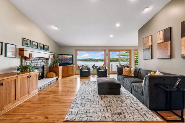3890 Lone Cedar Lane, Chaska, MN 55318