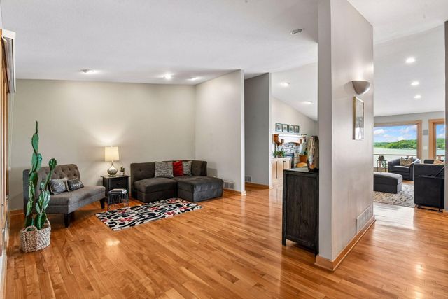 3890 Lone Cedar Lane, Chaska, MN 55318