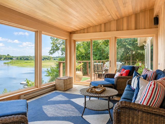 3890 Lone Cedar Lane, Chaska, MN 55318