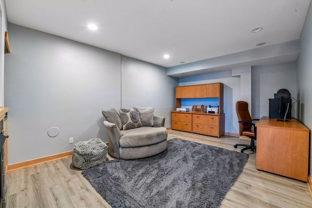 3890 Lone Cedar Lane, Chaska, MN 55318