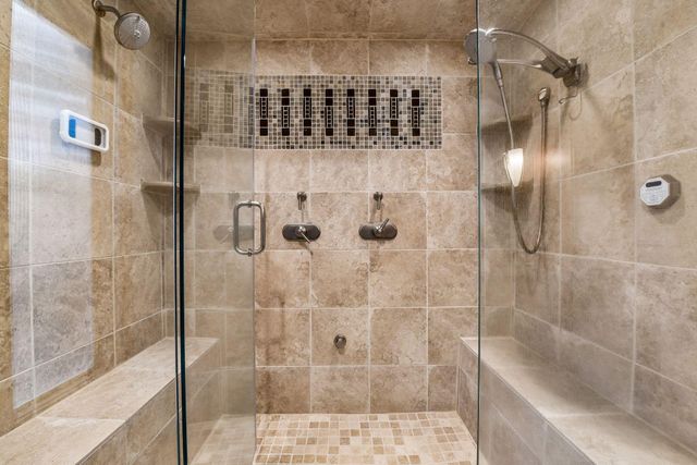 3890 Lone Cedar Lane, Chaska, MN 55318