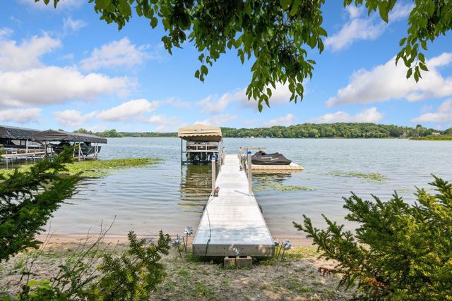 3890 Lone Cedar Lane, Chaska, MN 55318