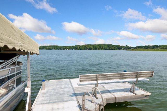 3890 Lone Cedar Lane, Chaska, MN 55318