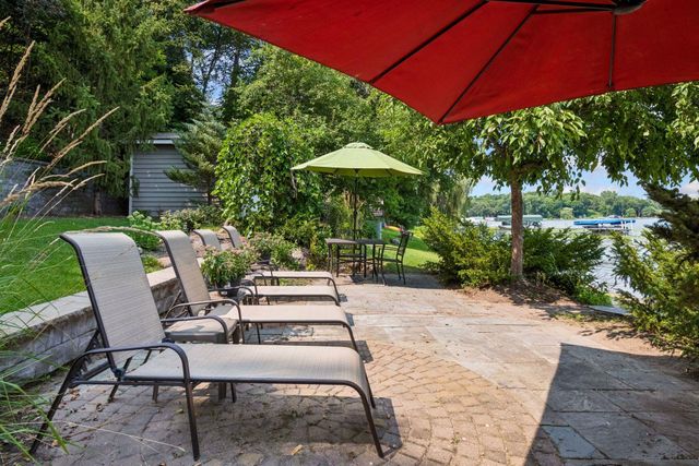 3890 Lone Cedar Lane, Chaska, MN 55318