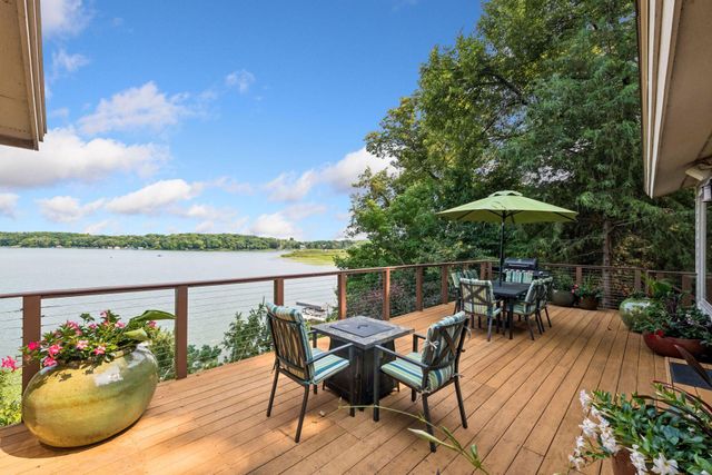 3890 Lone Cedar Lane, Chaska, MN 55318