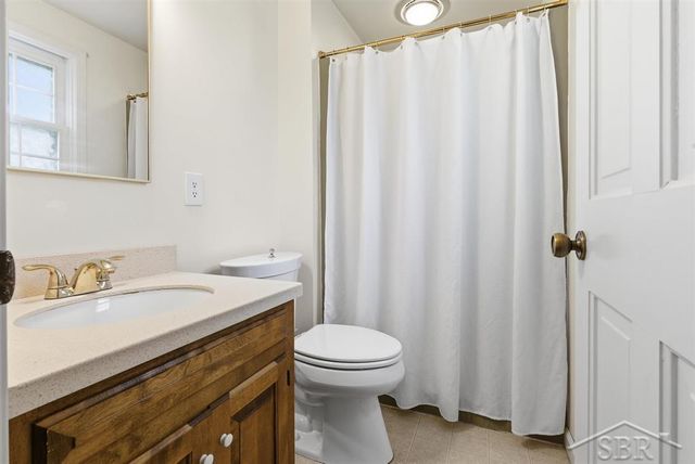 1301 Whitehall Street, Midland, MI 48642