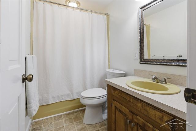 1301 Whitehall Street, Midland, MI 48642