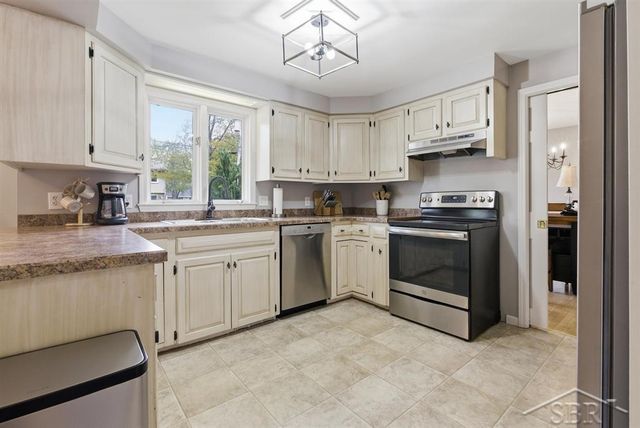 1301 Whitehall Street, Midland, MI 48642