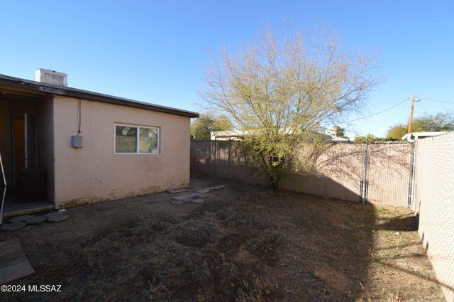 4849 E 2nd Street, Tucson, AZ 85711