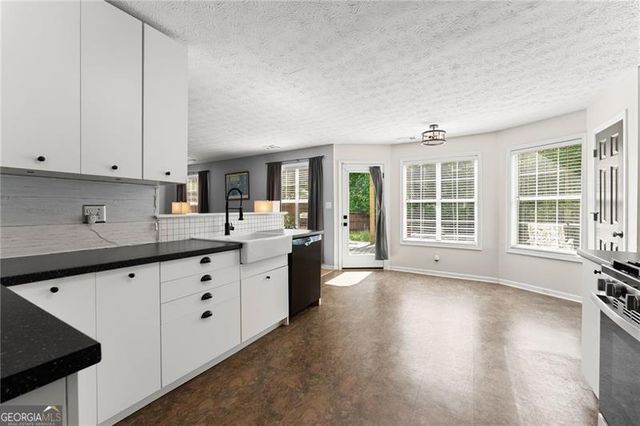 4055 Ivy Run Circle, Duluth, GA 30096