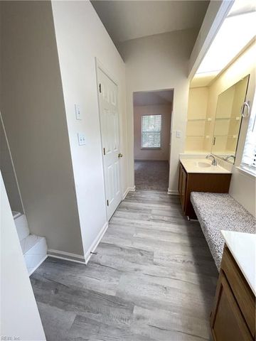 102 Tui PL, Yorktown, VA 23693