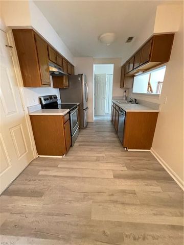 102 Tui PL, Yorktown, VA 23693