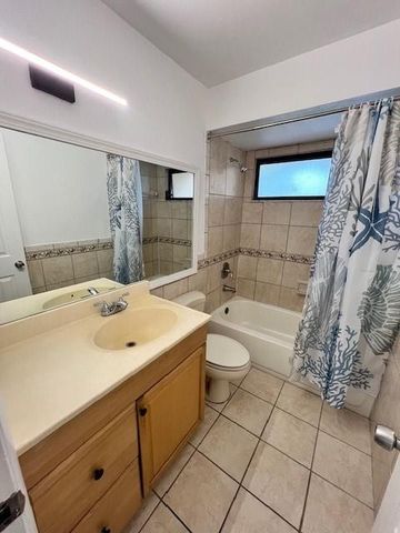 8331 SW 39th Court, Davie, FL 33328