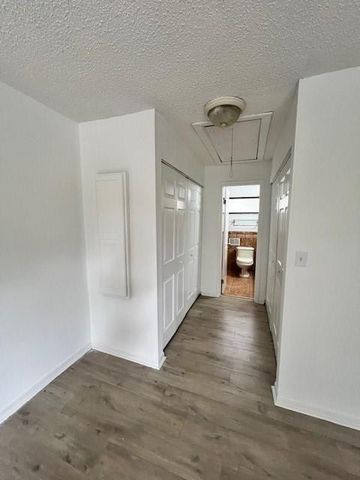 8331 SW 39th Court, Davie, FL 33328