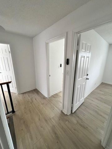 8331 SW 39th Court, Davie, FL 33328