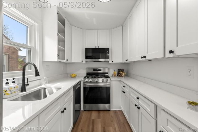 125 S Lafayette Street, Dearborn, MI 48124