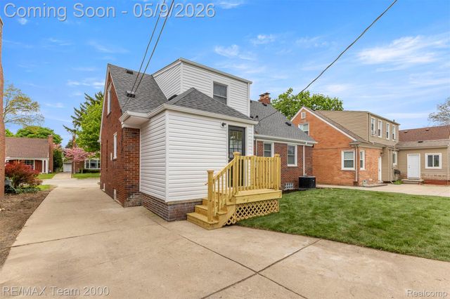 125 S Lafayette Street, Dearborn, MI 48124