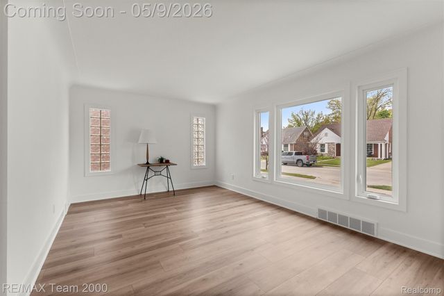125 S Lafayette Street, Dearborn, MI 48124
