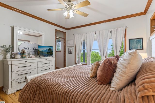14 Woodbine Drive, Cleveland, SC 29635