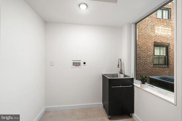 1923 MANNING ST, Philadelphia, PA 19103