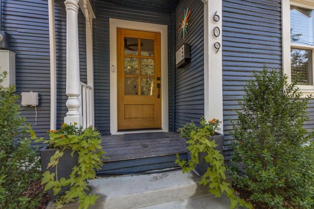 609 N Fulton Street, Dallas, TX 75214
