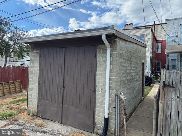 908 W COLLEGE AVE, York, PA 17401