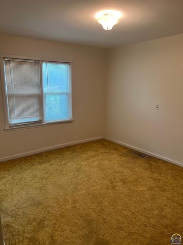 803 Neosho St, Emporia, KS 66801