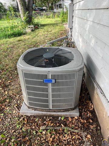 803 Neosho St, Emporia, KS 66801