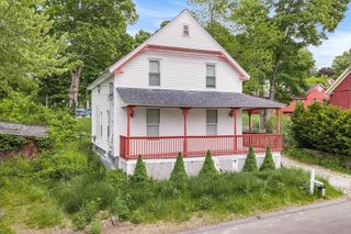 12 Green St, Brookfield, MA 01506