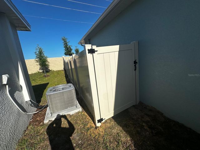 2047 PUNCH BOWL AVENUE, Davenport, FL 33837