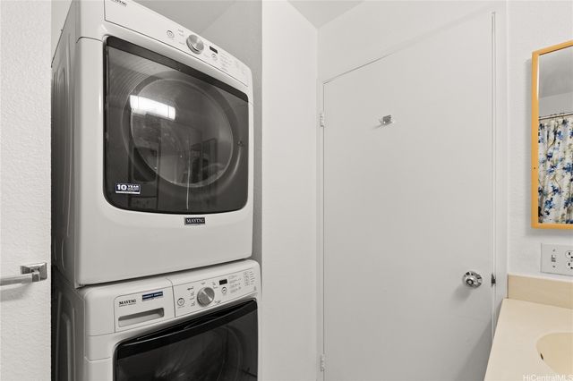 94-732 Lumiauau Street GG2, Waipahu, HI 96797