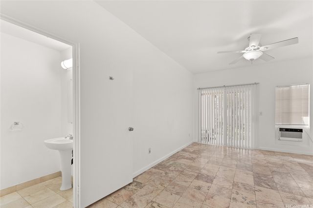 94-732 Lumiauau Street GG2, Waipahu, HI 96797