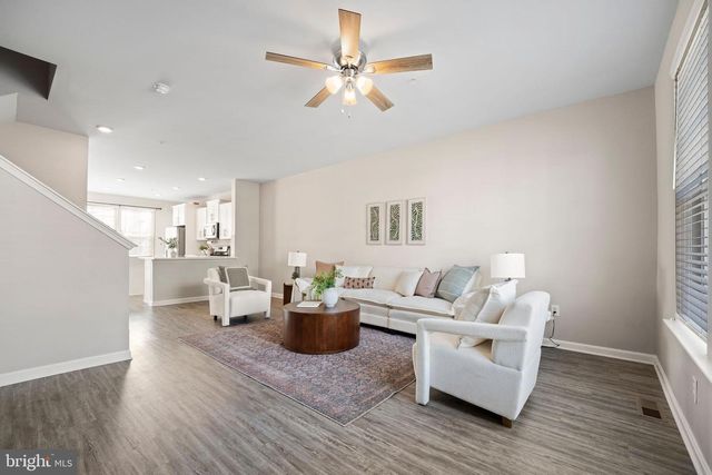 7764 VENICE LN, Severn, MD 21144